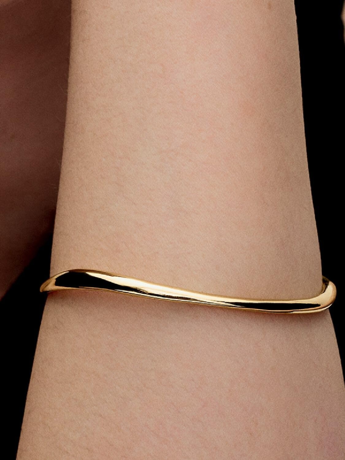 image:imagePANDORA Essence Organically Shaped Bangle 14k GoldPlated Bangle Bracelet for Women Gift for Her Includes Gift Box21