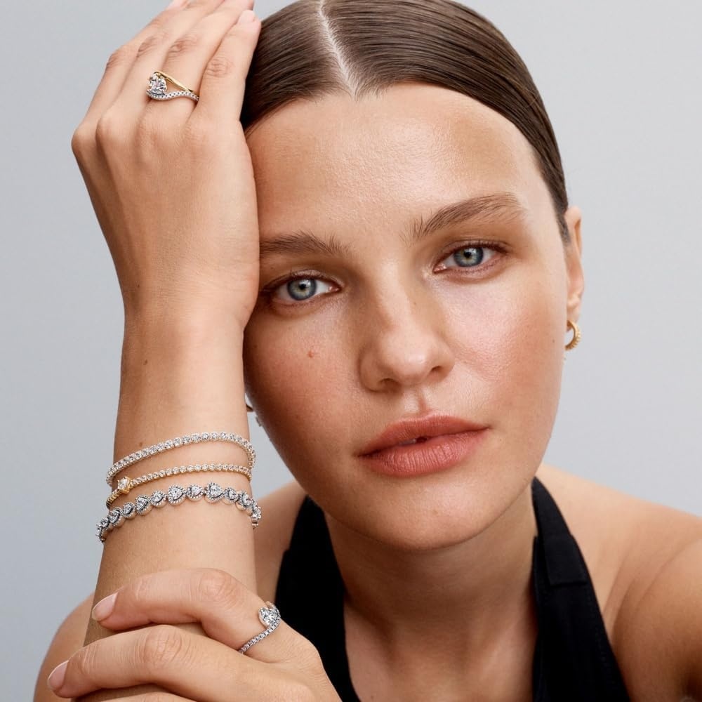 image:imagePANDORAHalo Hearts BraceletSterling silverWith Gift BoxSilver