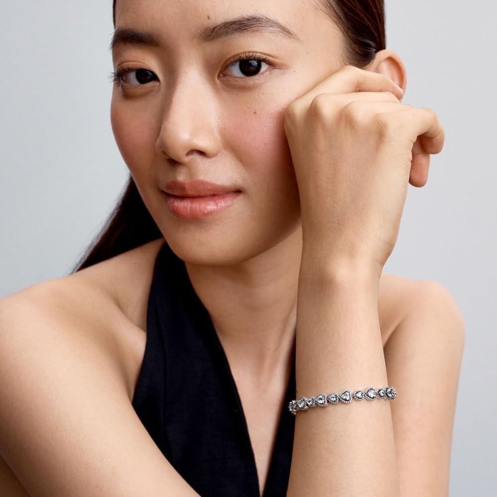 image:imagePANDORAHalo Hearts BraceletSterling silverWith Gift BoxSilver