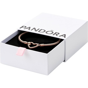 PANDORA Moments Heart Closure Snake Chain Bracelet – Made With 14K Rose Gold-Plated Unique Metal Blend – Jewelry for Women – Includes Gift Box(21.0 Centimeters)