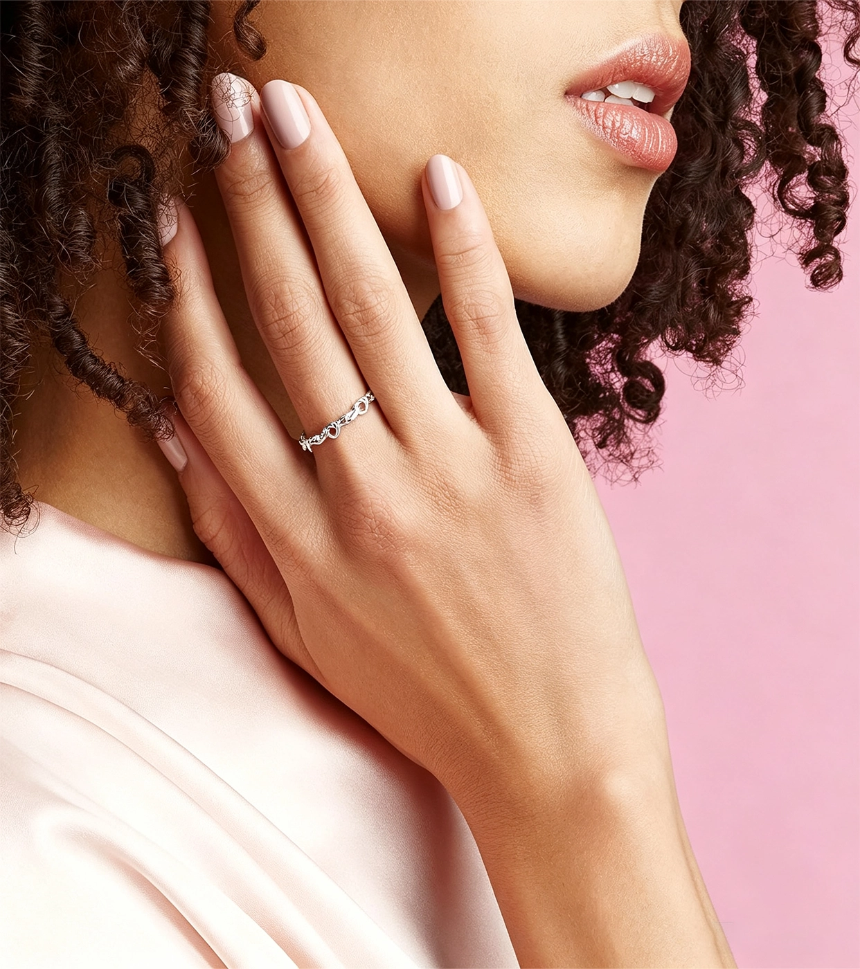 PANDORA Official Store | Charms, Bracelets, Jewelry Collections & Gifts